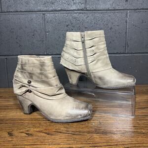 Bugatti Beige Suede Ankle Boots Slouch Kitten Heel square toe Zip EU 38 US 7.5